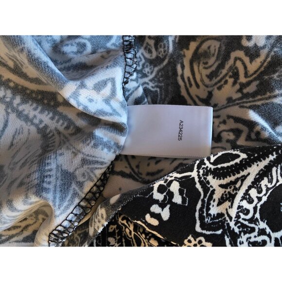 Susan Graver XL Black & White Paisley Print Tunic Top 3/4 Sleeves Liquid Knit - Picture 7 of 9